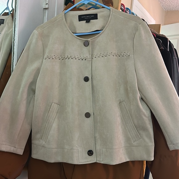 $25 - Picture 2 of 3